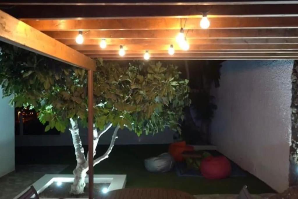 Gezellige Villa Met Prachtig Zicht En Zwembad アロナ エクステリア 写真